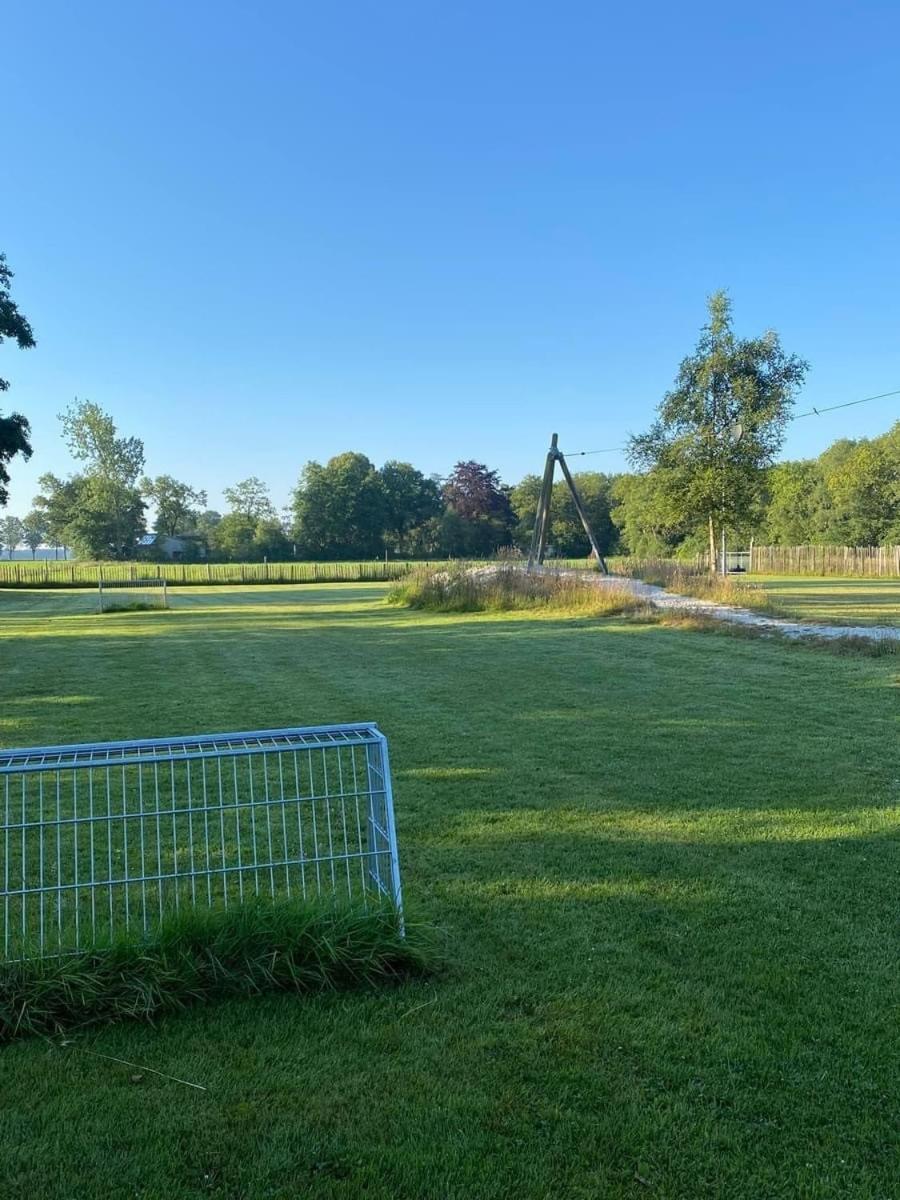 Pipowagens Bij Pannenkoekenrestaurant & Camping De Koppenjan 'Een Uniek Verblijf Met Kinderspeelboerderij' Jubbega-Schurega Kültér fotó